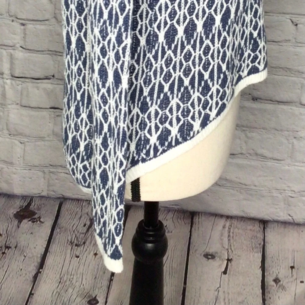 LOFT Blue and Ivory Linen Ikat Pullover Long Sleeve Sweater XSP